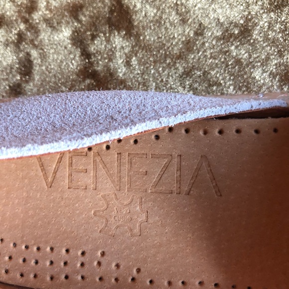 NWT - Venezia - Suede Espadrilles - Bone / Silver - Picture 7 of 9